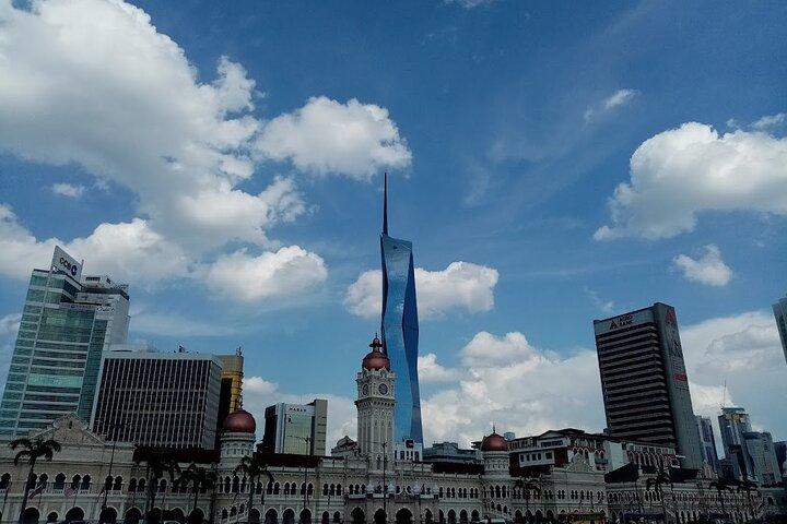 Wonders of Kuala Lumpur City & Countryside + Batu Caves (Private Guided Tour)