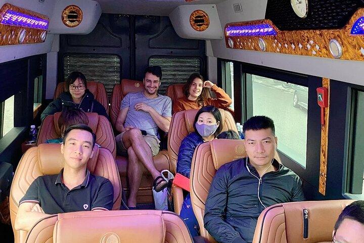 Ha Noi - Ha Long: Daily Limousine Bus