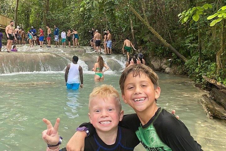 Dunn's River Falls Climb and Beach Include Entry Fee (ᵔᵕᵔ)