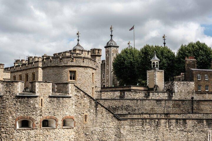 British Royalty Walking Tour & Visit the Tower of London