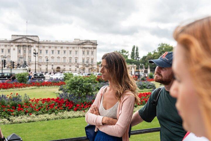Enter Buckingham Palace & See The Main Westminster Sights Tour