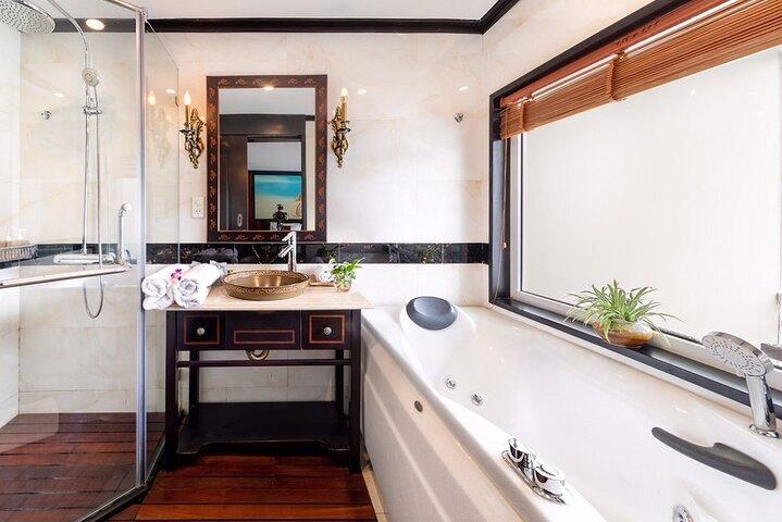 VIP 2 Day Halong Bay Retreat Suite with Private Jacuzzi, Balcony