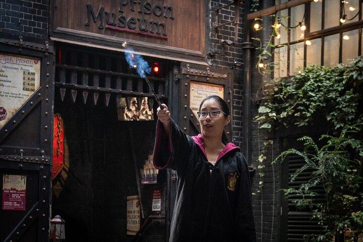 Harry Potter Azkaban Tour (Film Locations & Prison)
