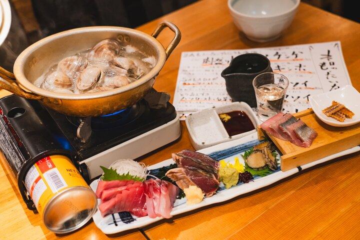 Tokyo Ginza Authentic Food Tour (Izakaya Hopping by local guide)
