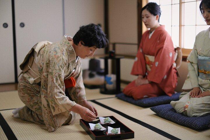 Half Day Kimono and Tea Ceremony Experience in Kyoto