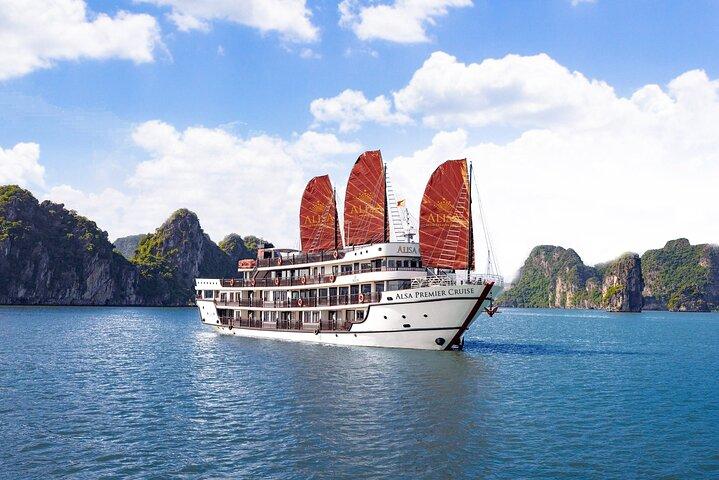 2 Days and 1 Night Aboard La Stellar Cruise in Halong from Hanoi