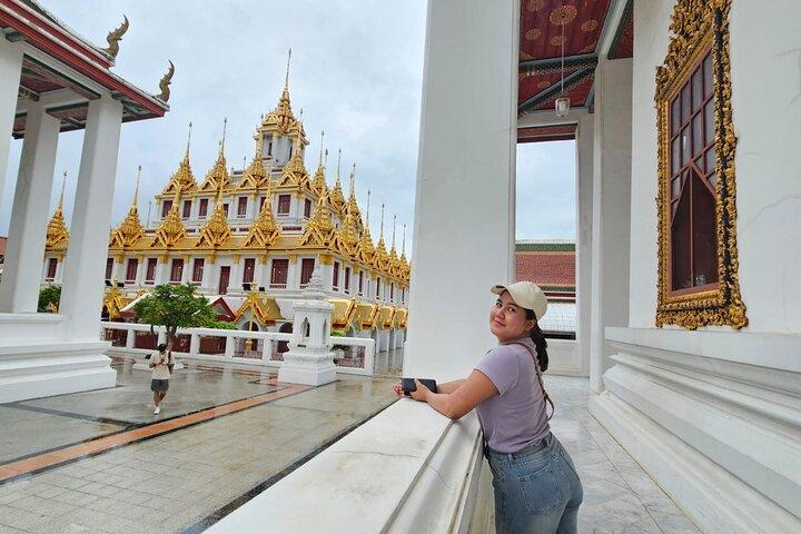 3 Remarkable Temples Walking Tour in Bangkok