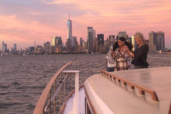 New York City Sunset or Daytime Sightseeing Cruise
