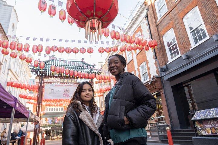 London Private Walking Tour: Notting Hill, Highlights & Markets