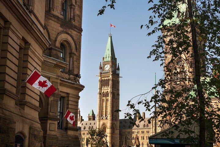Private Family Heritage Walking Tour in Ottawa