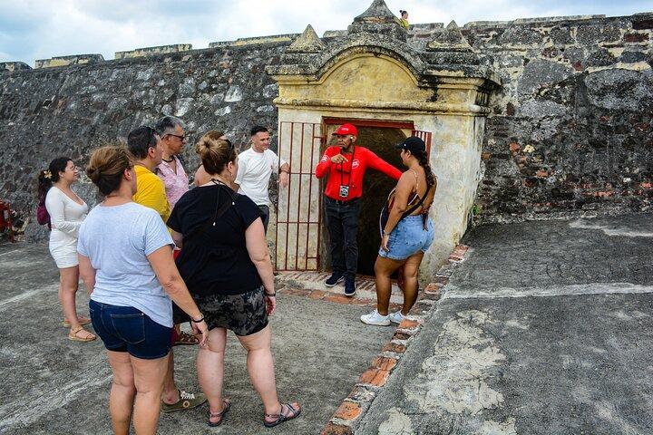 San Felipe Barajas Fortress & Getsemani Shared Tour