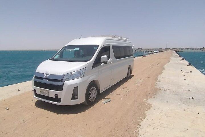 AC Cars with english speaking driver Half day at Luxor- West Bank