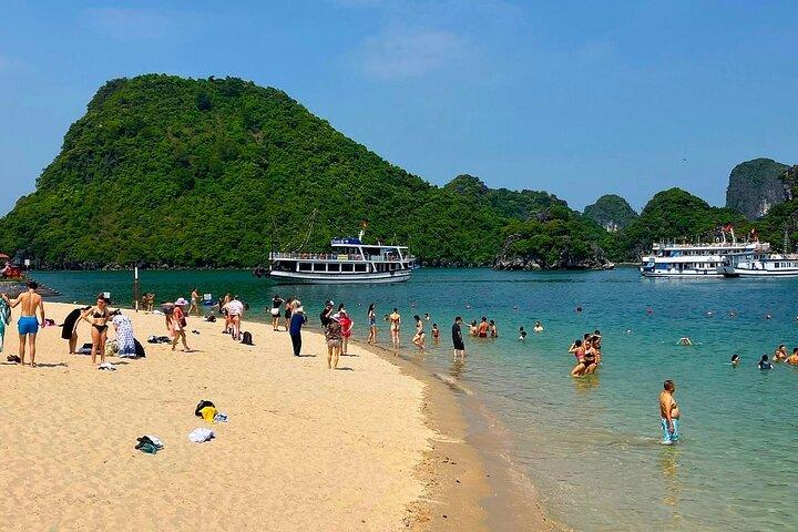 From Hanoi: Discover Halong on 5-Star All-Inclusive Cruise 2D1N
