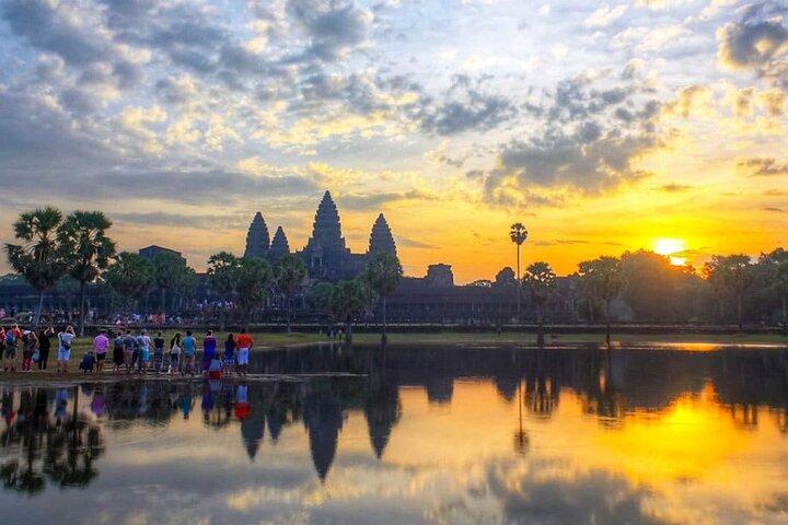 2 Days Exclusive Temple Highlights with Sunset and Sunrise Tour