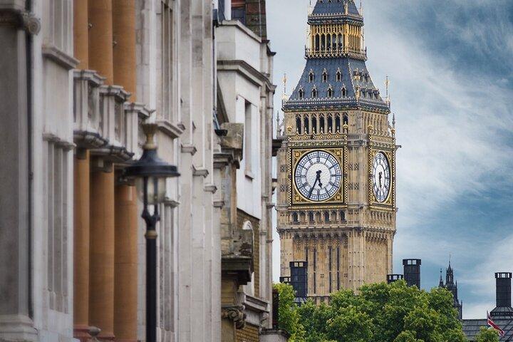 Explore London’s Landmarks on an Express Private Tour