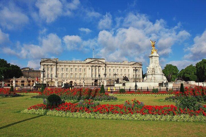 Explore London’s Landmarks on an Express Private Tour