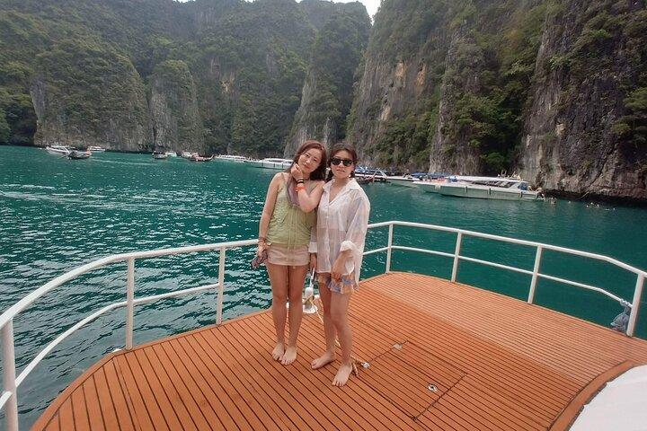 Phi Phi Khai Bamboo Island Day Trip by Luxury Speed in Phuket