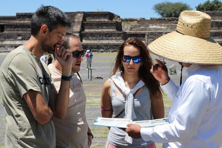 Tour to Teotihuacan, Basilica of Guadalupe and Tlatelolco