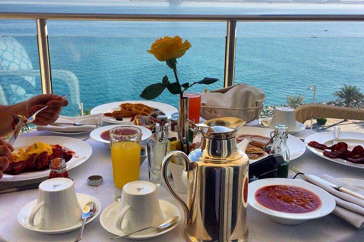 Burj Khalifa Tickets: Dubai Views and Lunch or Dinner