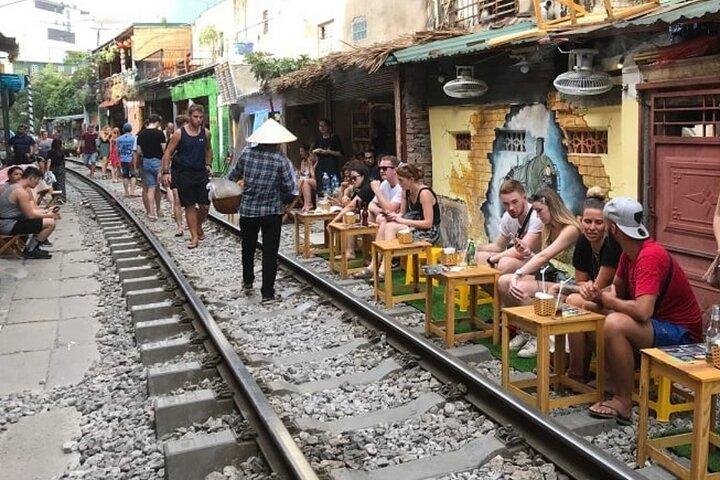 Hanoi Guided Street Food Tour Small Group