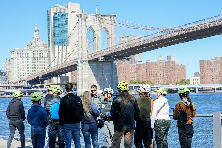 Lower Manhattan and Brooklyn Bridge Guided Fiets Tour (Dutch)