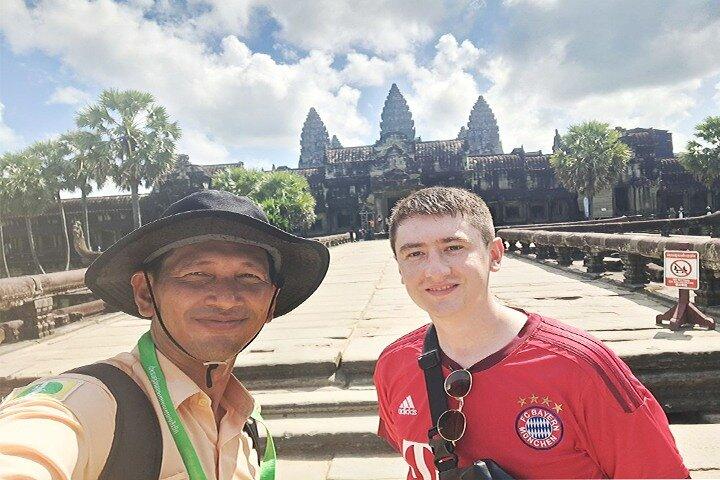 Angkor Wat Cycling Tour With local Tour Guide from Siem Reap