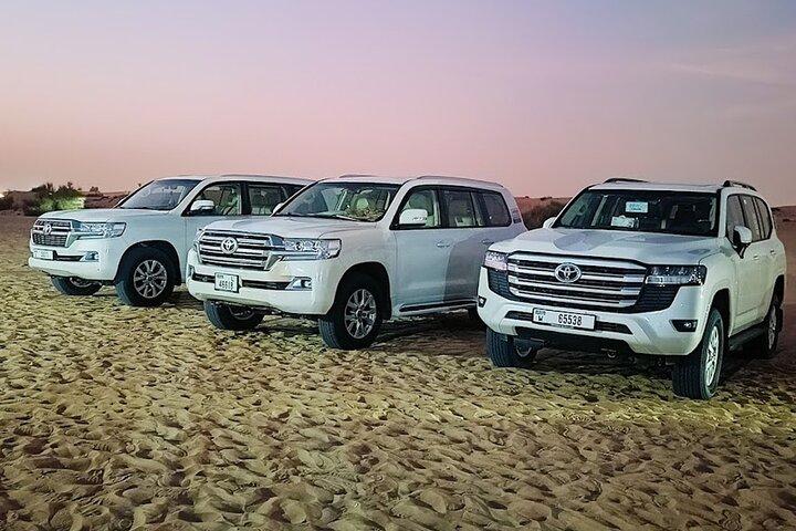 Dubai Desert Safari Tour with 4x4 Dinner and Inclusions