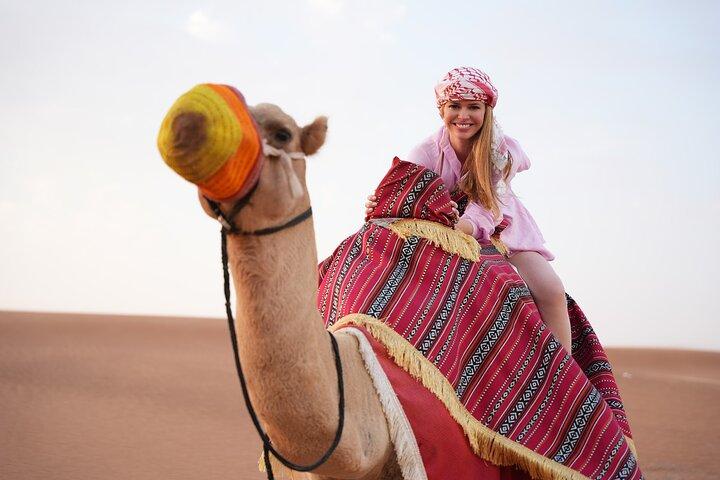 Dubai Desert Safari Tour with 4x4 Dinner and Inclusions