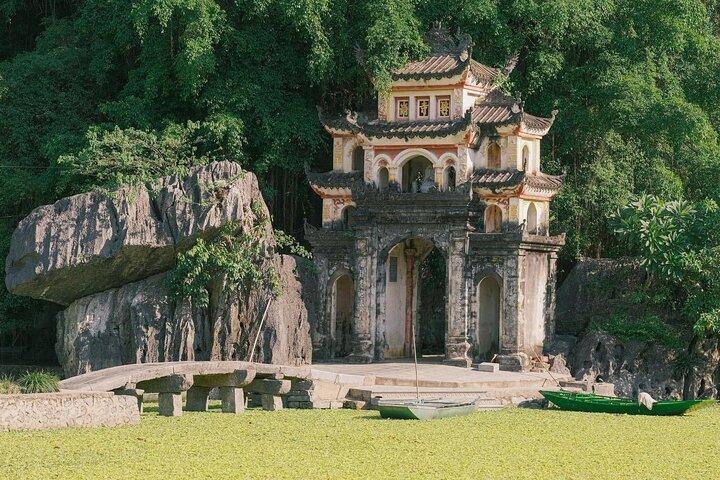 Private Ninh Binh Day Trip to Trang An, Bich Dong & Mua Caves