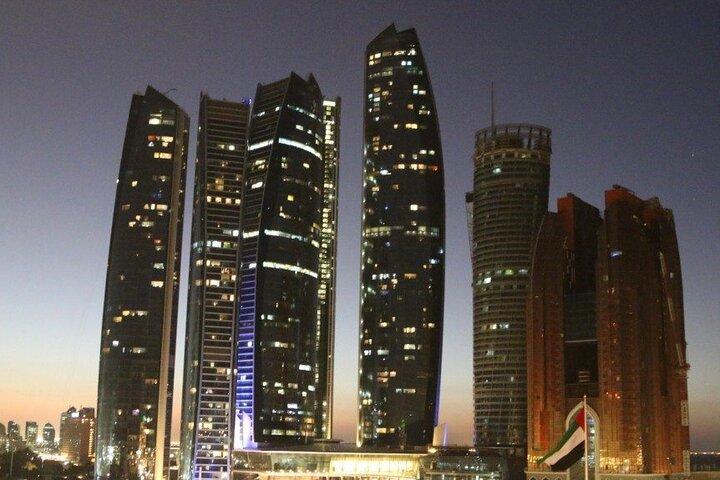 Abu Dhabi Half Day Sightseeing Tour with Transport