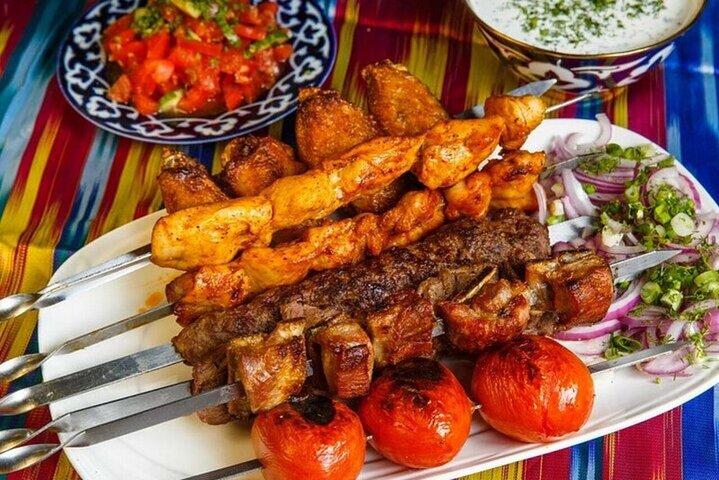 Samarkand Local Family Cooking Class and Siyob Bazaar Tour