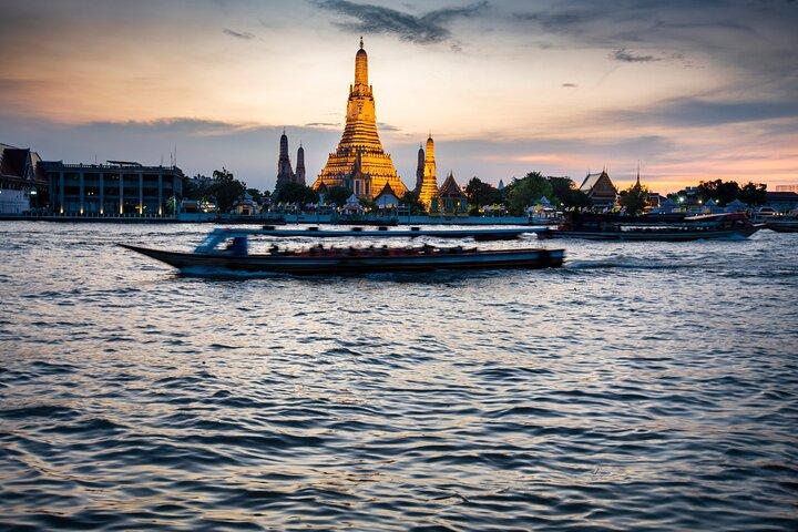 Traditional Longtail Boat Tour in Bangkok Canals
