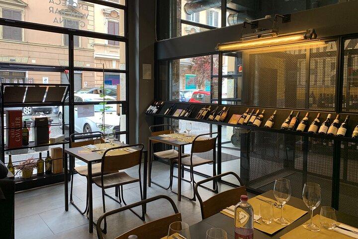 Unique Wine Tasting in Enoteca in Rome San Pietro Area