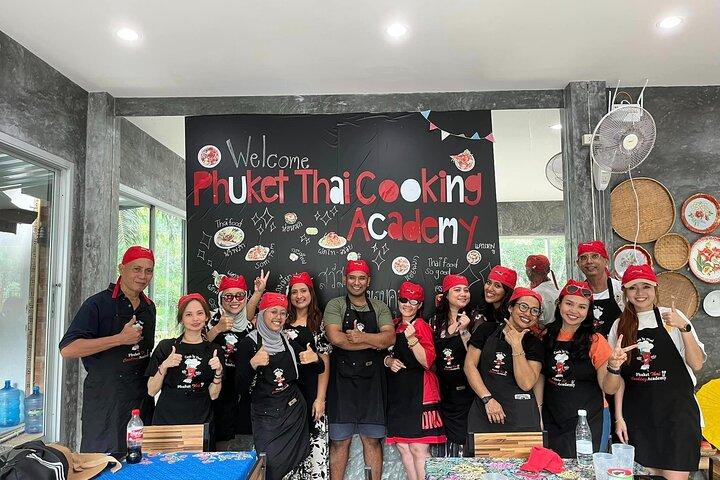 Phuket Thai Cooking Class with Market Tour & Pickup