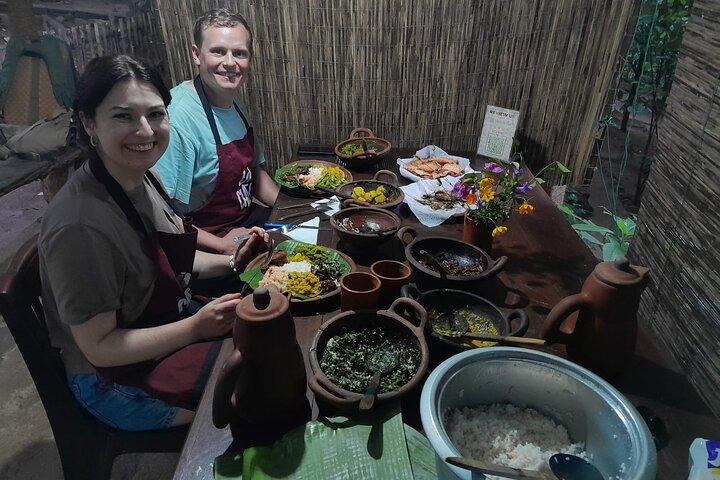 Sri Lankan Village Cooking Class in Kandy with Hotel Transfers