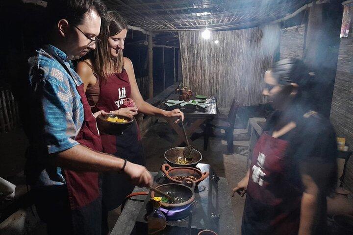 Sri Lankan Village Cooking Class in Kandy with Hotel Transfers