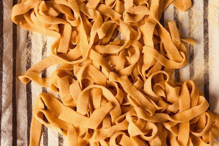 Fresh Pasta and Sauce Making Class in New York