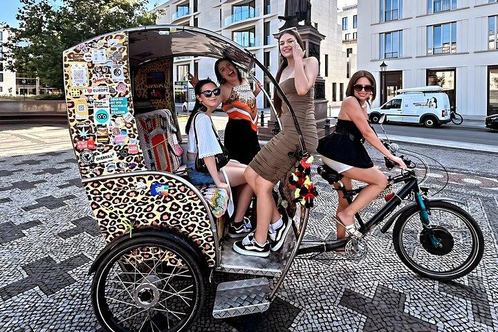 Rickshaw Private Sightseeing City Tour Berlin