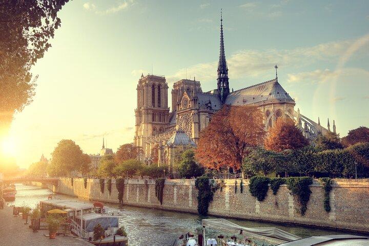Exclusive Full-Day Tour to Paris from Le Havre or Honfleur