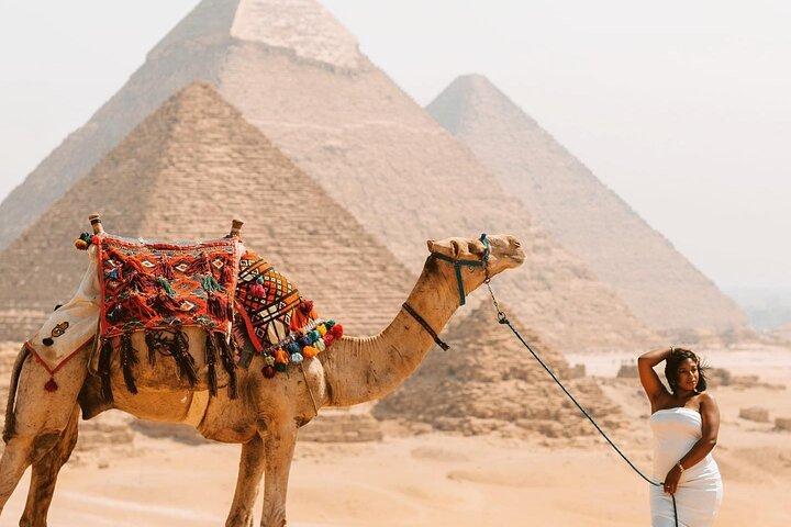Private Cairo Layover to Giza pyramids and Sphinx