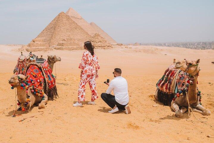Private Tour Giza pyramids ,Egyptian museum & traditional market