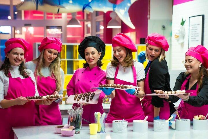 Mozart Kugel Workshop in Chocolate Museum Vienna "BO-YO"