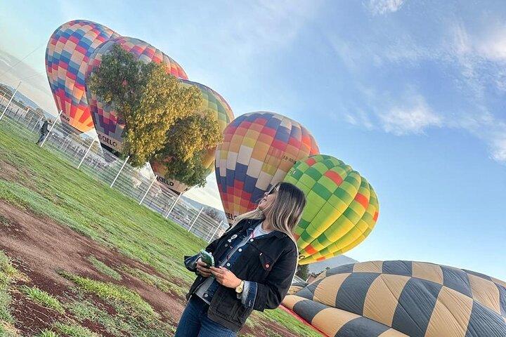 Balloon Flight with Cave Breakfast and CDMX Round Trip
