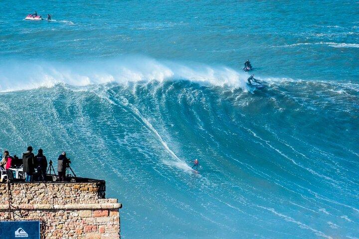 Nazaré & Óbidos Small Group Day Trip by Van with Hotel Pick up