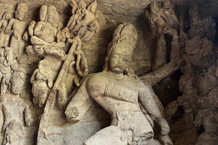 Elephanta Caves Exploration: Guided Tour with Ferry Experience