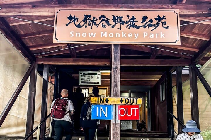Snow Monkey Park Private Tour from Tokyo with licensed guide