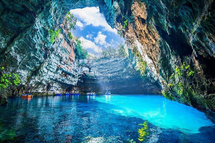 Half Day Private Tour Melissani, Drogarati & Myrtos Beach