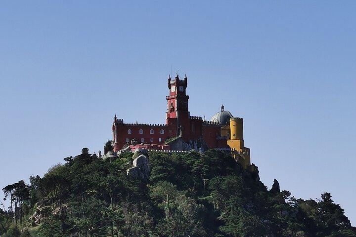 Sintra Private Tour Visit to 4 Palaces - Full Day