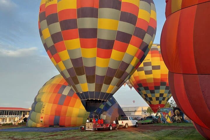 Balloon Ride with Breakfast in Cave from CDMX