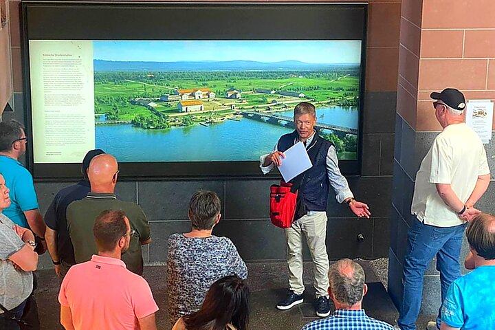 Discover the Heart of Frankfurt - City Tour in German